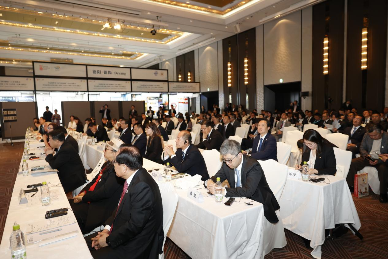 �Ĵ�5001��˹ά��˹�������վ�ó���� ���Թ��ʺ����¼�ֵ����2025�������������վ�ó����Ǣ̸��ɹ�����